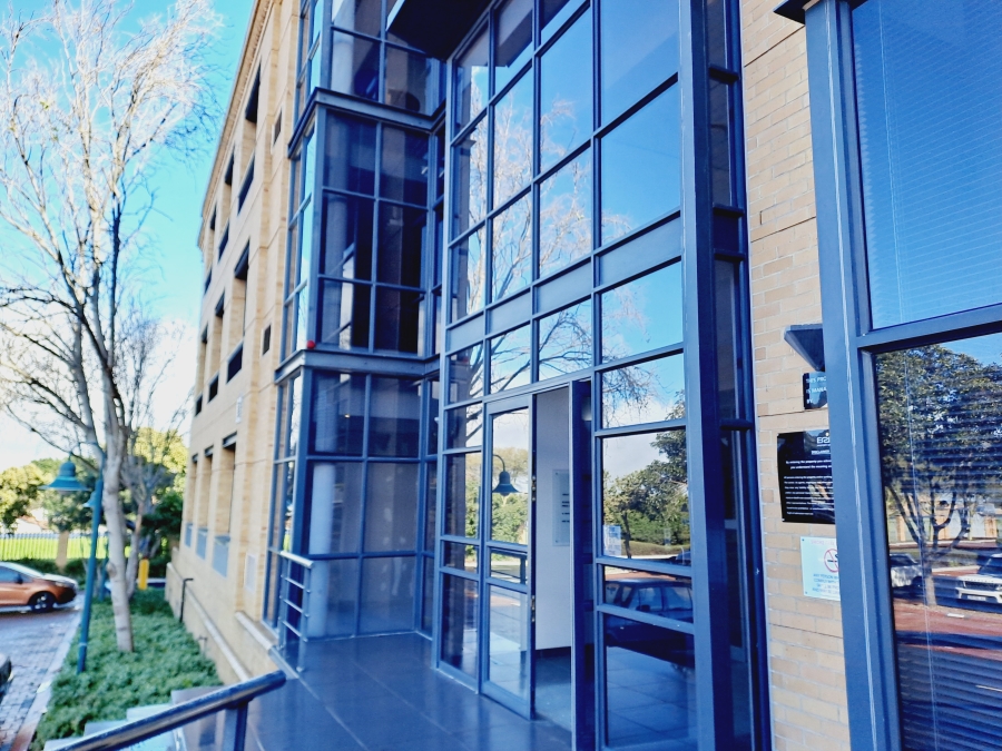 To Let commercial Property for Rent in Plattekloof Western Cape